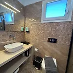 Arfaras شقة إكْسِيا
